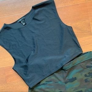 NWOT Forever 21 sleeveless crop top